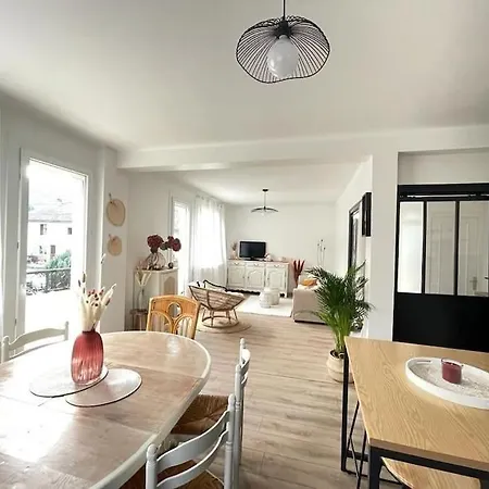 Superbe Appartement Avec Salle De Jeux Vaux-les-Saint-Claude Exterior photo