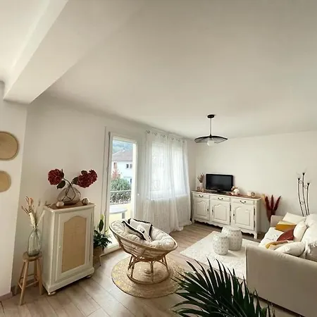 Superbe Appartement Avec Salle De Jeux Vaux-les-Saint-Claude Exterior photo